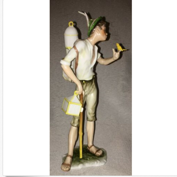 AK Kaiser Vintage Handpainted Porcelain Figurine Birdseller #387 W Germany - Picture 5 of 8